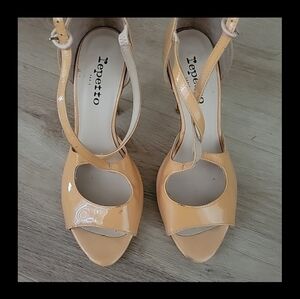 Repetto Women's Tan Sandals
